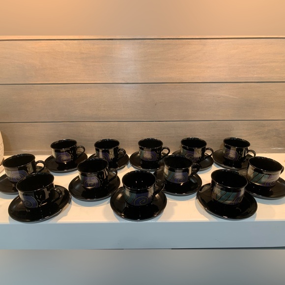 Arcoroc Other - Arcoroc Tampico VTG Black Multi Pattern Coffee Cups & Saucers Set of 12 France